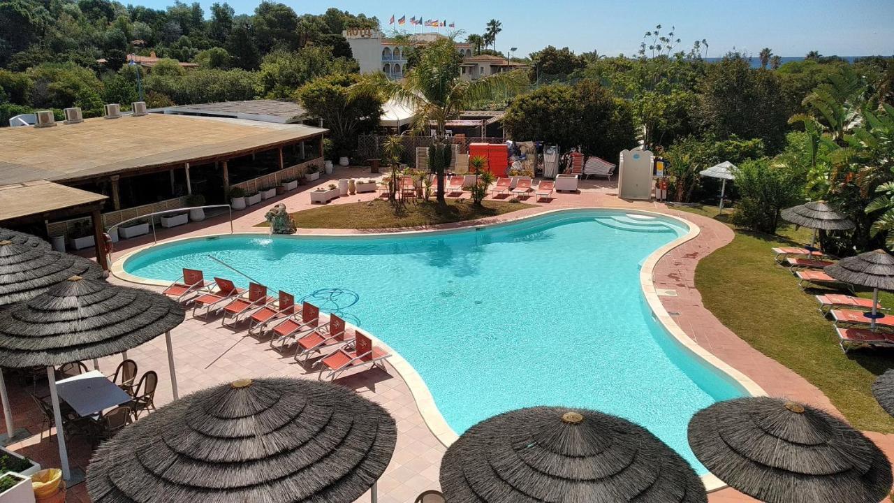 Hotel Altura Вилласимиус Экстерьер фото